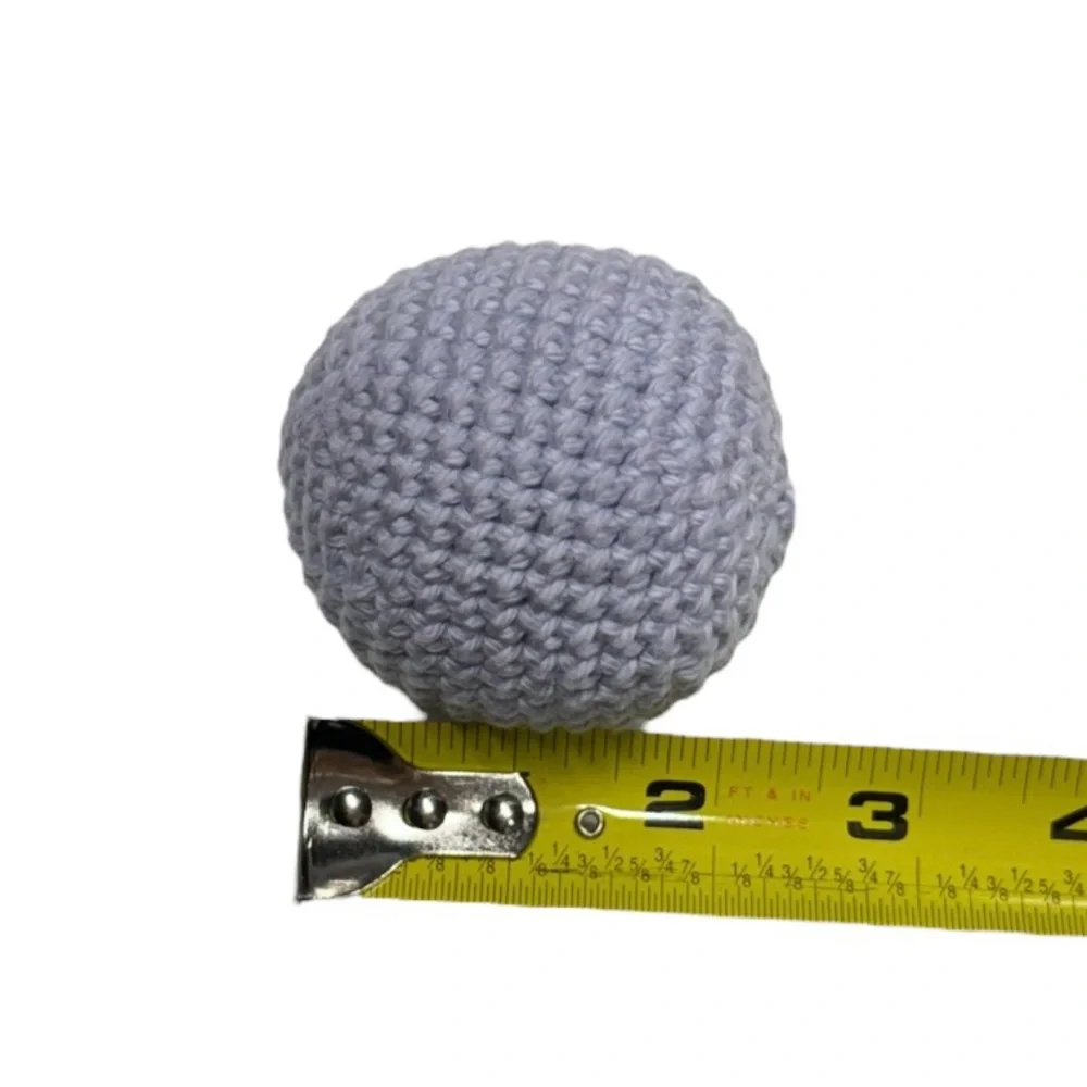 100% handmade crochet ball toy for cats with catnip inside! 100% cotton yarn toy